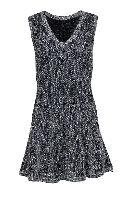 Chanel - Silver & Black Shiny Eyelash Knit Sleeveless Fit & Flare Dress Sz 4 Budget-friendly unclassified dresses