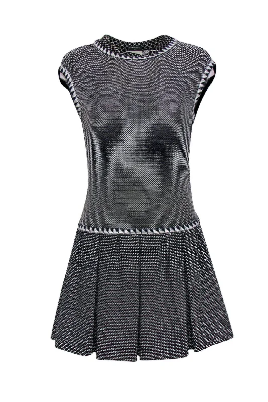 Chanel - Black & White Ribbed Knit Drop Waist Dress Sz 4 Budget-friendly unclassified dresses