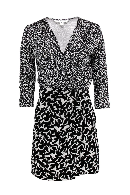 Diane von Furstenberg - Black & White Abstract Pattern Wrap Dress Sz 8 Travel unclassified dresses