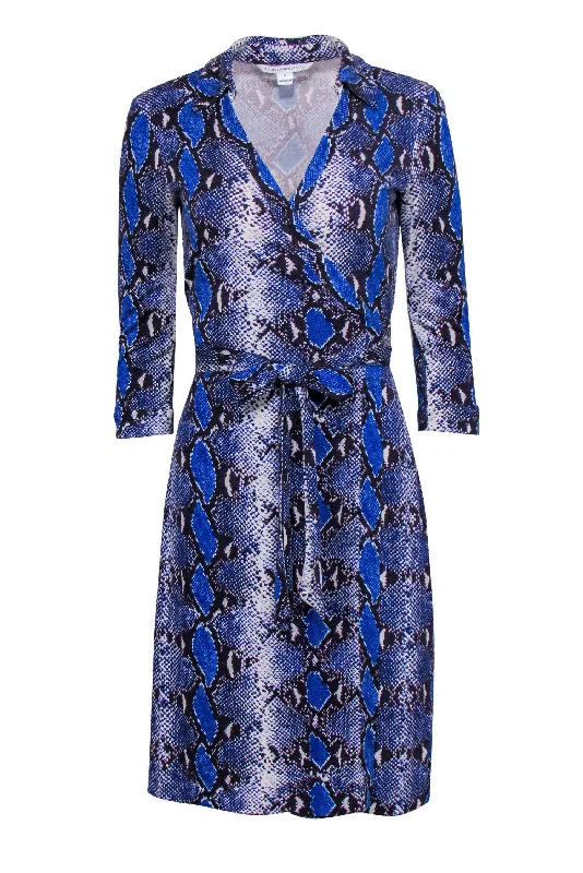 Diane von Furstenberg - Blue Snakeskin Printed Silk Wrap Dress Sz 10 Petite unclassified dresses