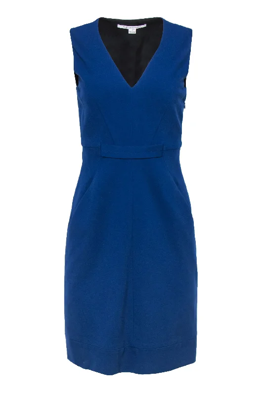 Diane von Furstenberg - Navy Belted V-Neck Sheath Dress Sz 4 Fashionable unclassified dresses