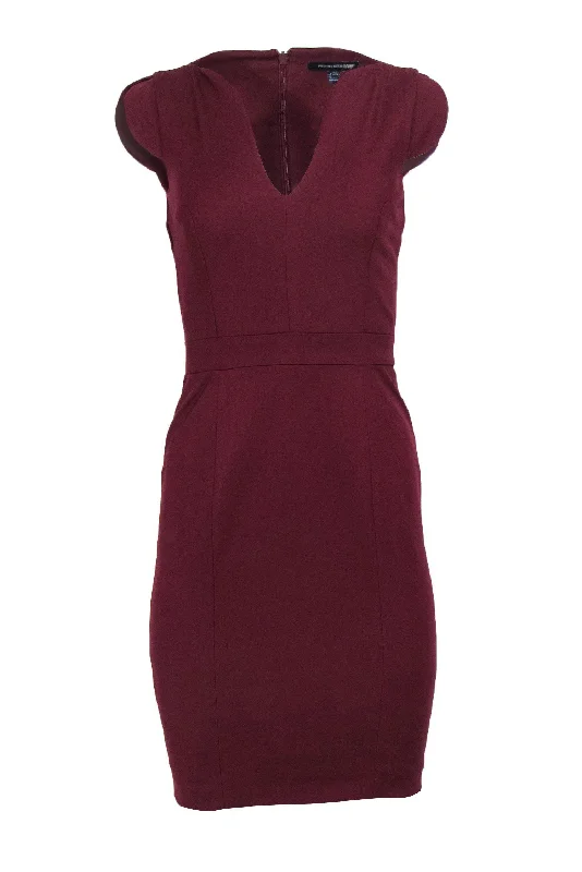 French Connection - Burgundy Notch Neckline Sheath Dress Sz 2 Striped unclassified dresses